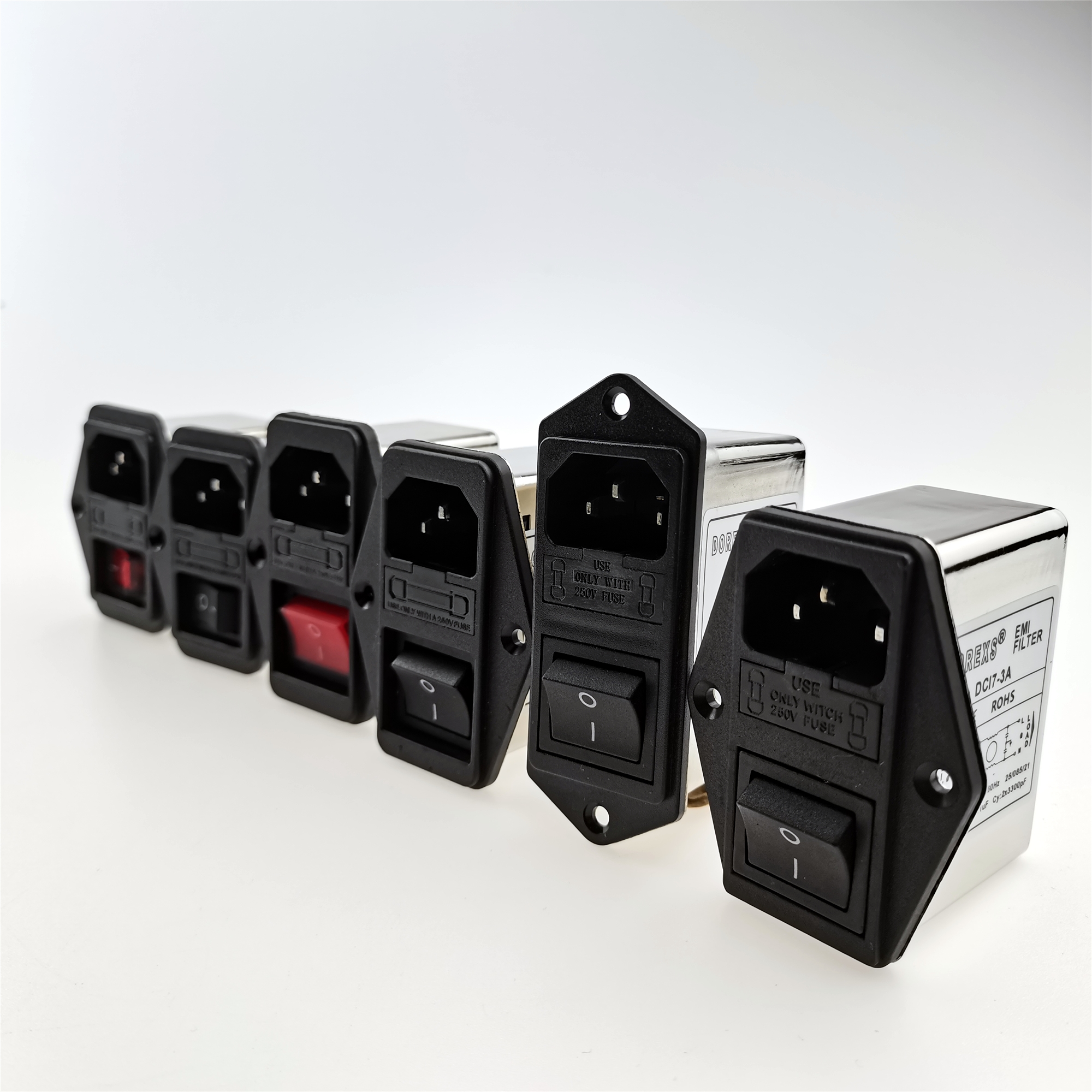 Шумоподавляющий фильтр EMI 220 В переменного тока с розетчным переключателем и предохранителем 1 А, 3 А, 6 А, 10 А