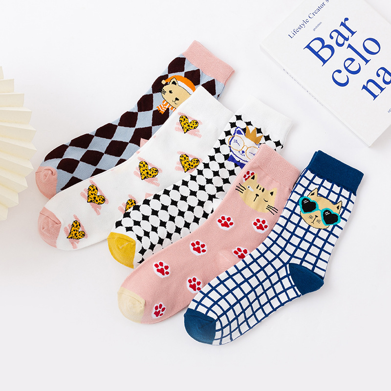 Wholesale Autumn New Fashion Funny Novelty Animals Cat Women Socks Breathable Cotton Assorted Color Fancy Women Socks