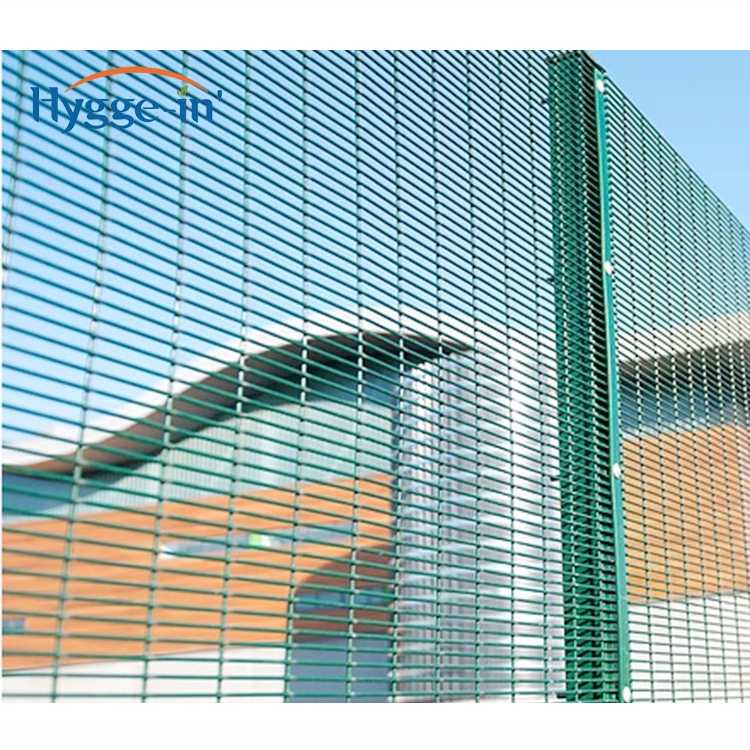 358 Clearview High Security Electric Welded Wire Mesh Panels Anti-climb Fence With Razor Blade Barbed Wire for Airport Prison