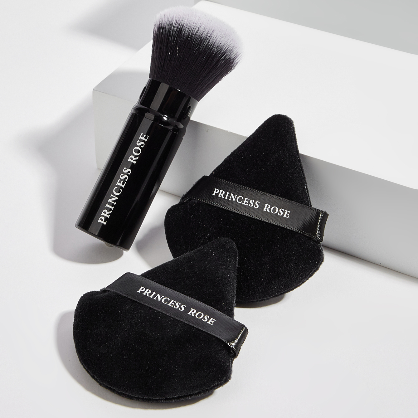 New portable retractable brush makeup blush brush honey powder multi-functional makeup tool Two powder puff set