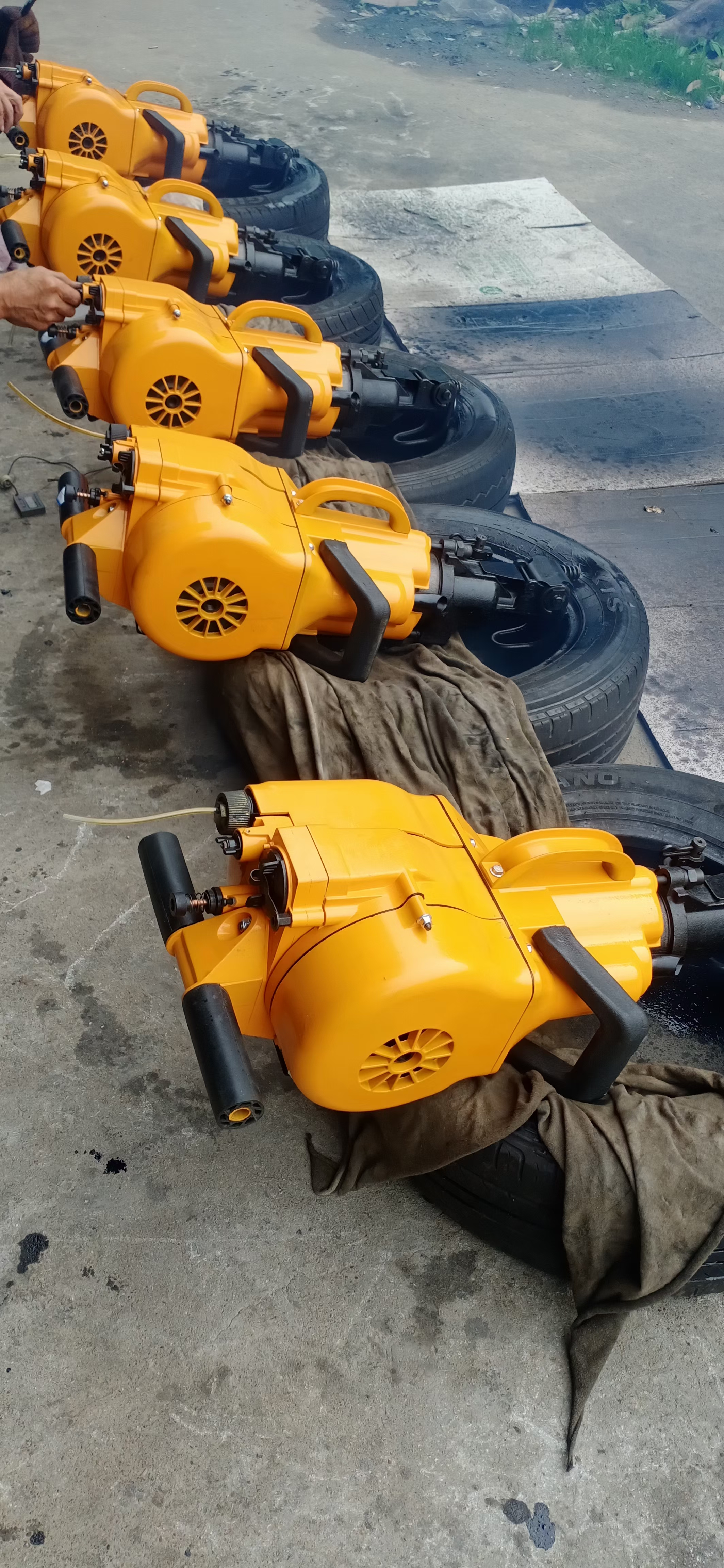 High Efficiency Portable Mine Drilling Rig Hand Held Gasoline Rock Drill YN27C Jack Hammer