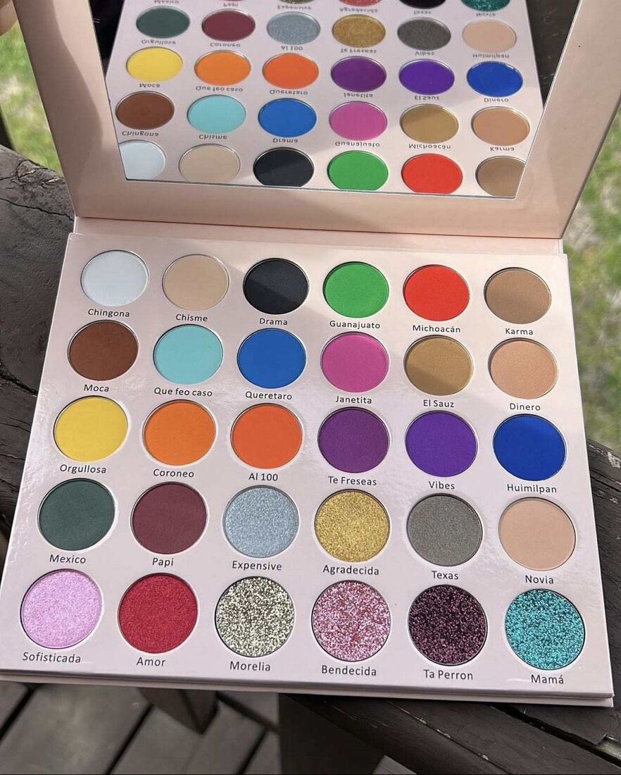 Make your own eyeshadow palette private label makeup 39 colors eyeshadow palette