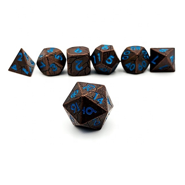 Многогранные металлические игральные кости DND