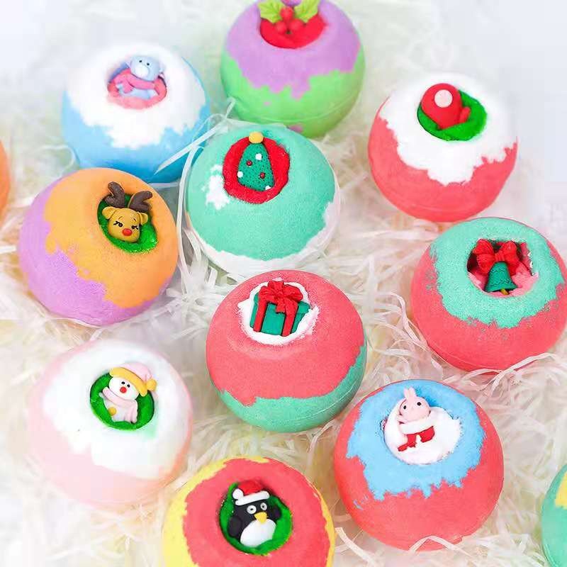 Customized private label bath supplies christmas gift vegan organic mini cute fizzy kids bath bomb