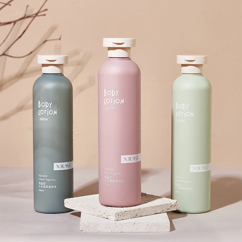 Plastic Bottle 250ml Scrub Shower Gel Bottle Cosmetic Shampoos Bottle Wholesale Custom Pink Blue Yellow Cosmetic Packaging PET