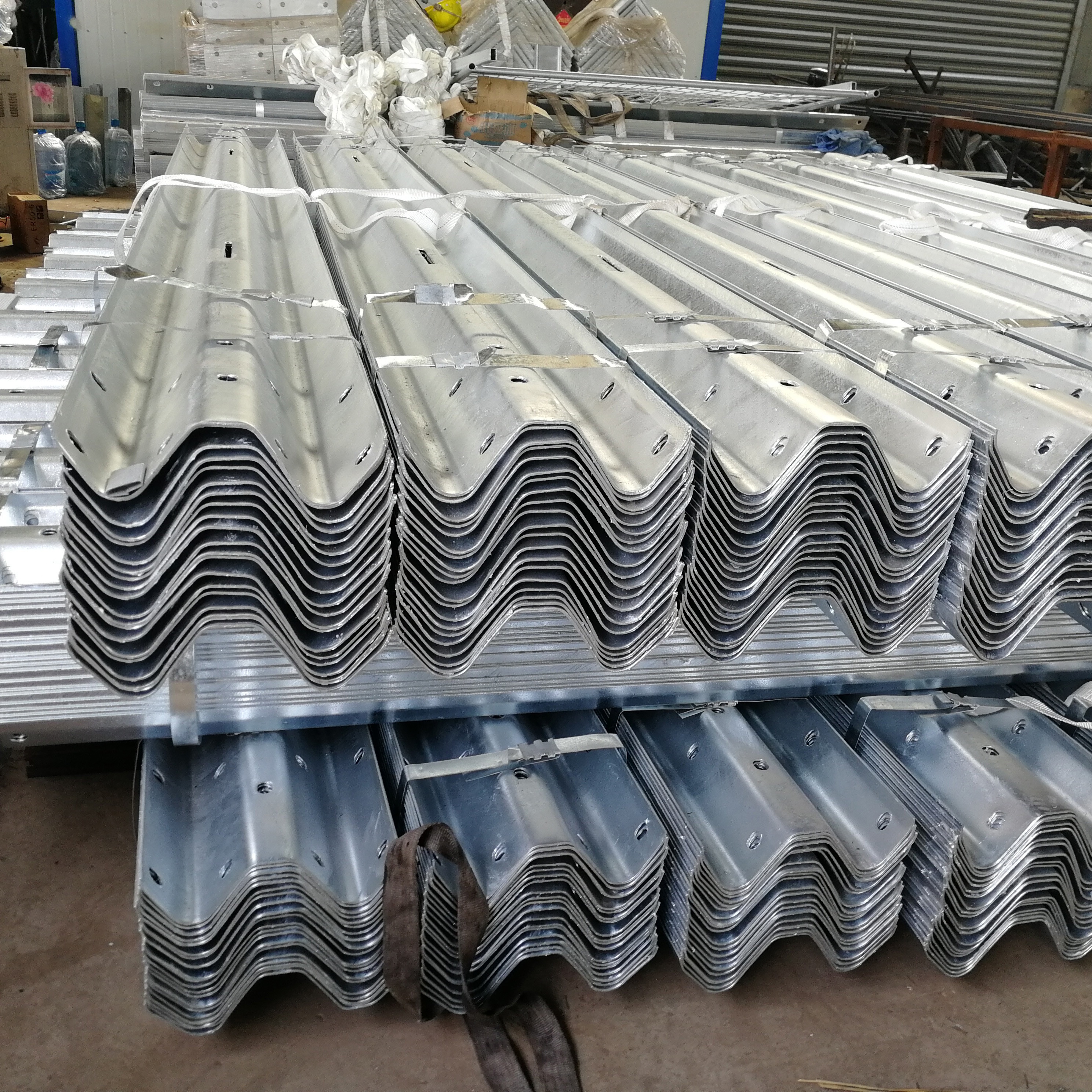 Galvanized Metal W Beam Used Highway Guardrail Roll Form manufacturer