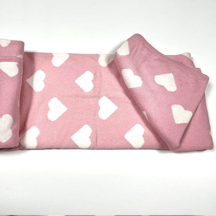 100% cotton knitted blanket love design patterned pink children blanket