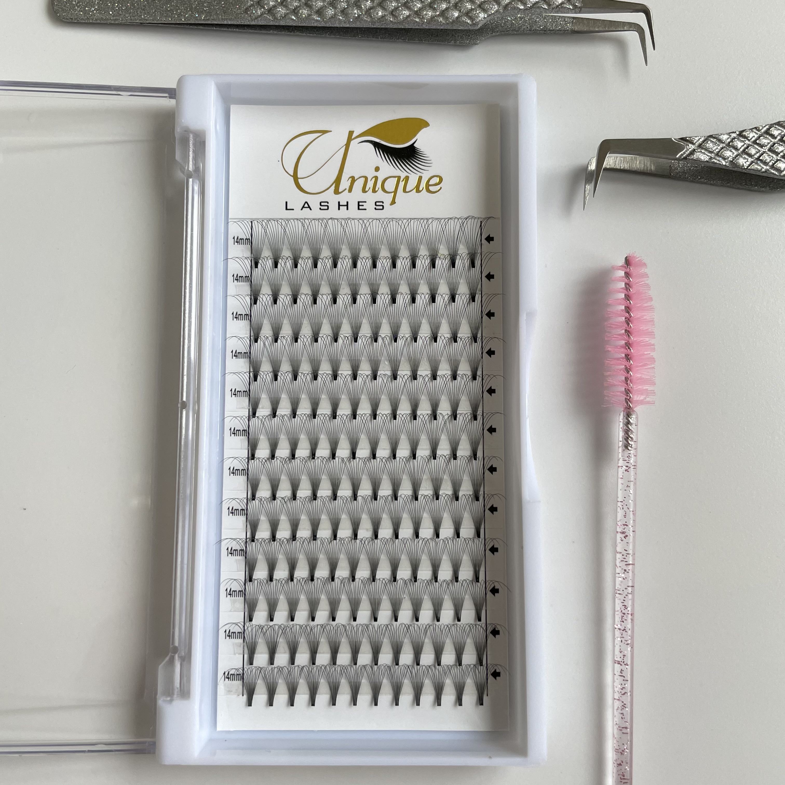Gorgeous lash 0.05 9D 10D Short stem premade fans own brand eyelash extension