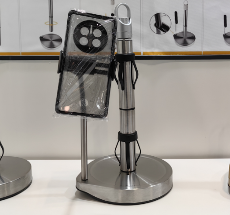 OEM/ODM Stainless Steel Paper Towel Holder Designed for Easy One-Handed Operation Has Spray bottle and phone stand