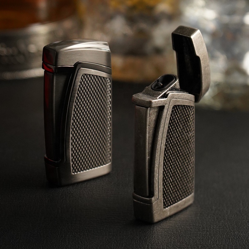 Cigar Accessories Luxury Butane Gas Engraved Jet Flame Torch Lighters Cigar Cutter and Lighter Set