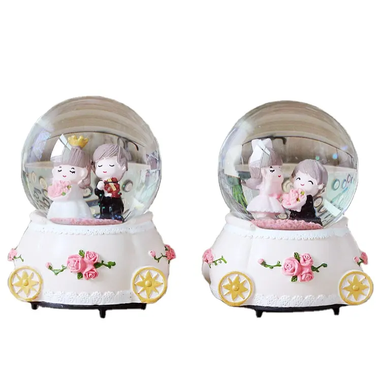 Wedding  promotion gifts Newest Handmade Resin Wedding Favors Gifts Snow Globe custom water ball