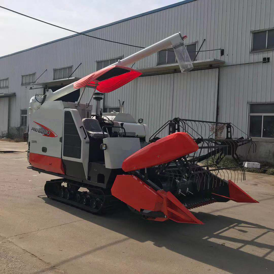 Б/у комбайн для сбора риса и пшеницы Kubota DC70