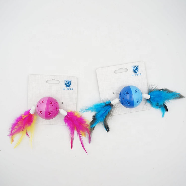 New cute plastic ball with colorful feathers toy pet cat toy ball