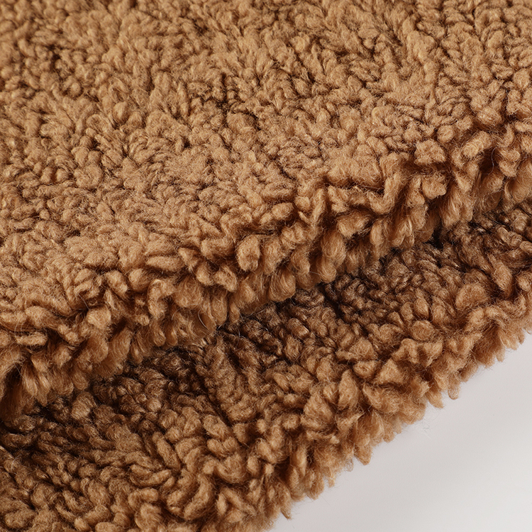 Good Quality 100% Polyester Overcoat Fabric Warm Winter Special Plush Fur Fabric