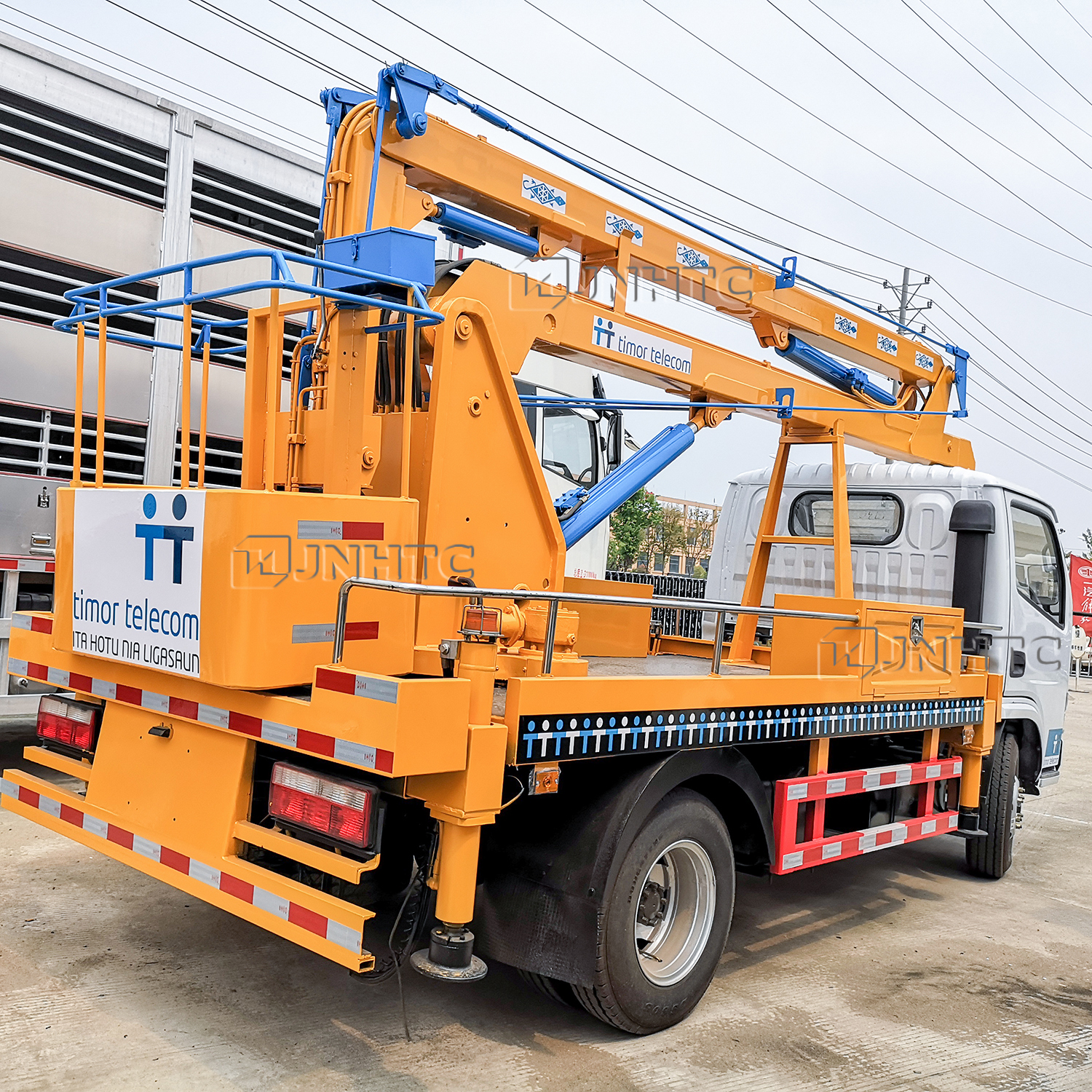 12m-30m Platform and Lift for 3300mm Aerial Work Truck Hydraulic Aerial Cage Aerial Platform Truck Articulated AeriaBooms truck