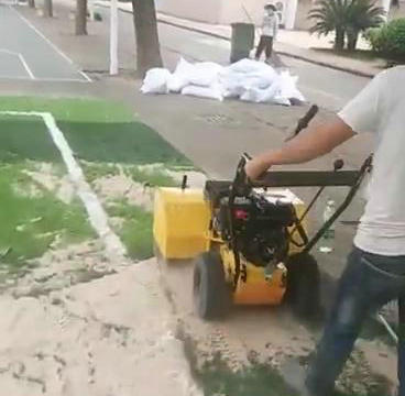Искусственная подметально-уборочная машина для газона на бензине, 6,5 л.с., 80 см