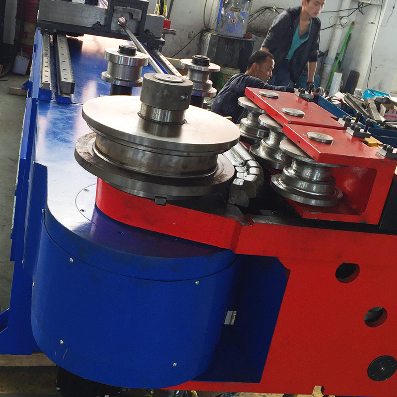 Высококачественный 89 cnc автоматический Гидравлический трубогибочный станок для металлических труб