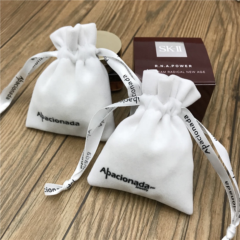 Роскошный белый бархат drawstring ювелирные изделия мешочек с печатной лентой