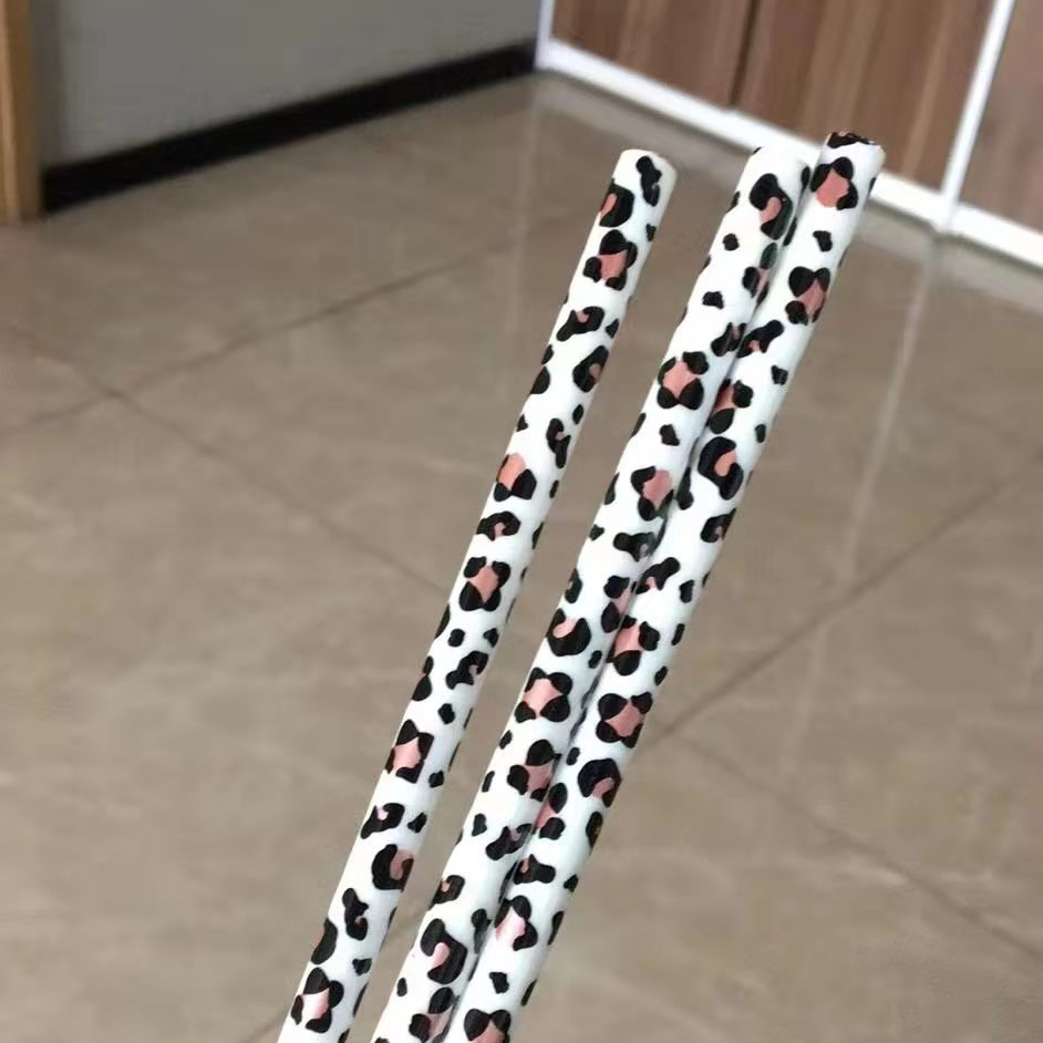 Factory wholesale plastic leopard straw match for different cups reusable straw