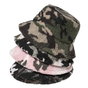 Wholesale Autumn Winter Camouflage Cap Men Women Winter Warm Wind Camo Resistance Lambswool Plush Bucket Hat Fisherman Cap