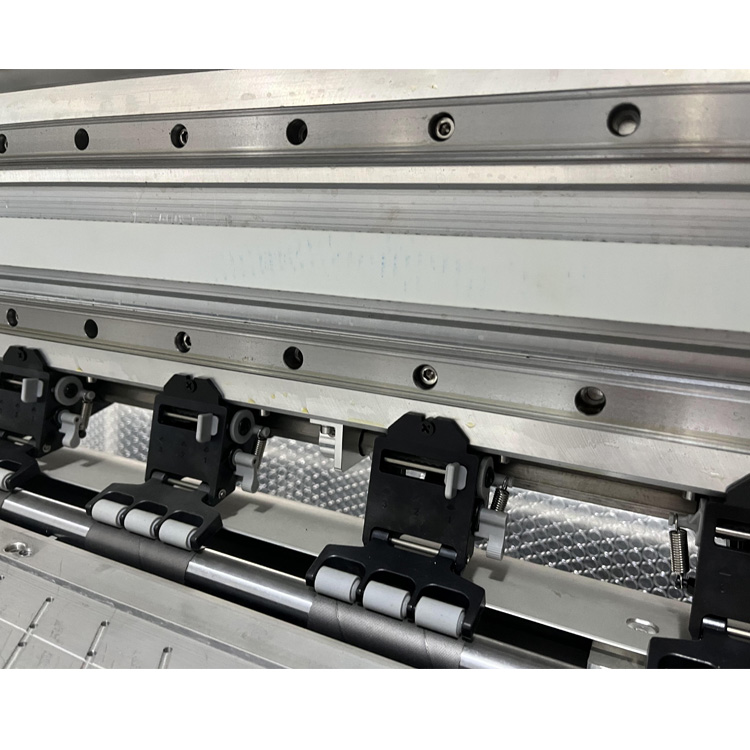 1.8m Sublimation textile Printing machine 8 Printer Heads I3200 Sublimation Printer For Printing Colorful Curtain