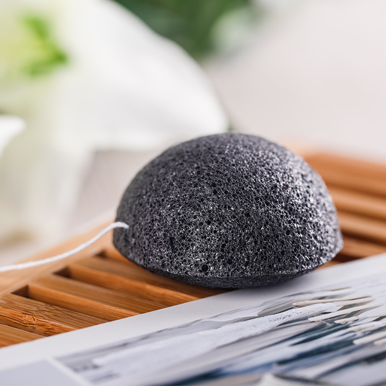Мягкая губка для лица Konjac из бамбукового угля