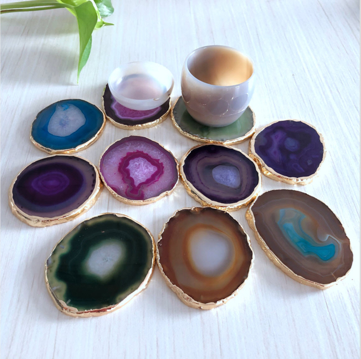 Factory Wholesale Natural Gemstone Colourful Blue Green White Agate Onyx Stone Coaster Jewelry Gold Rim Coasters For Drink Tea