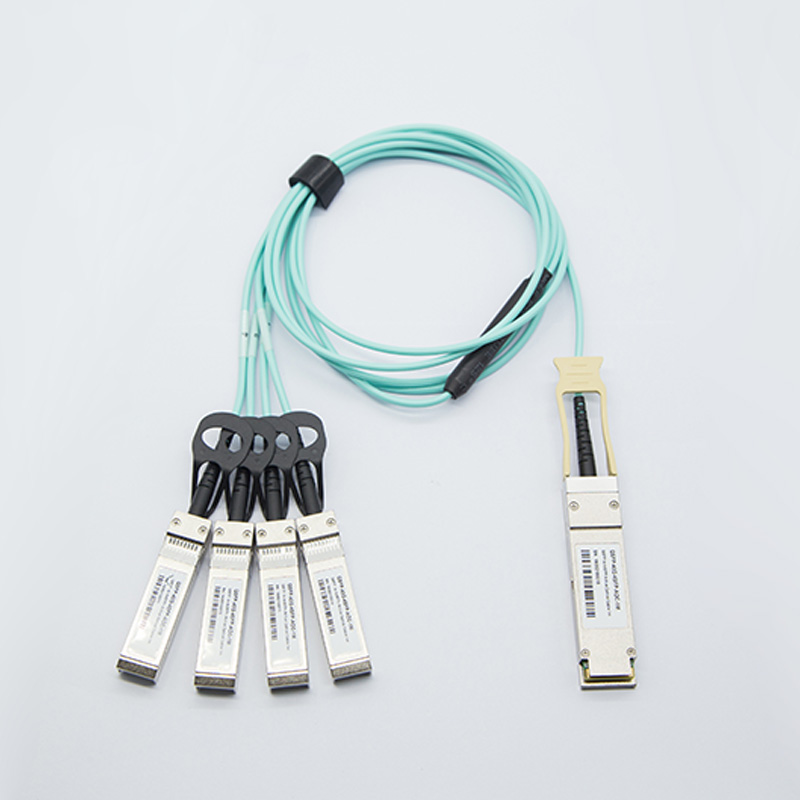 Модуль 1,5 Вт 0-70 оптический модуль приемопередатчика QSFP + 40G AOC 1 прерывание 4
