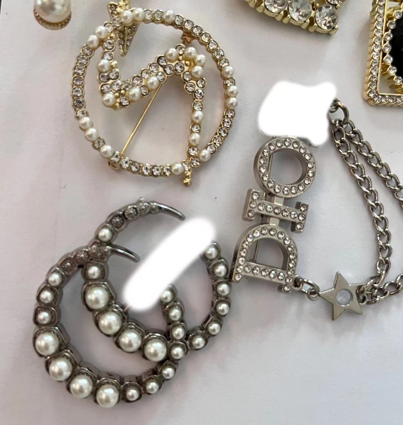 Wholesale Price Women Luxury Letter CC Brooch Famous Brand Inspired Designer DD Brooches And Pins Pins
