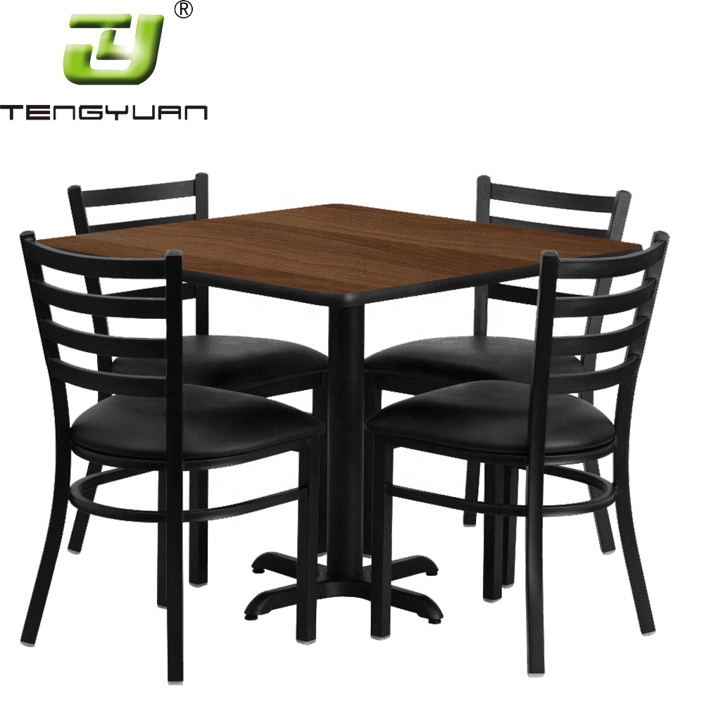 Comfortable modern American-style dinner table set Chairs for Dining Room