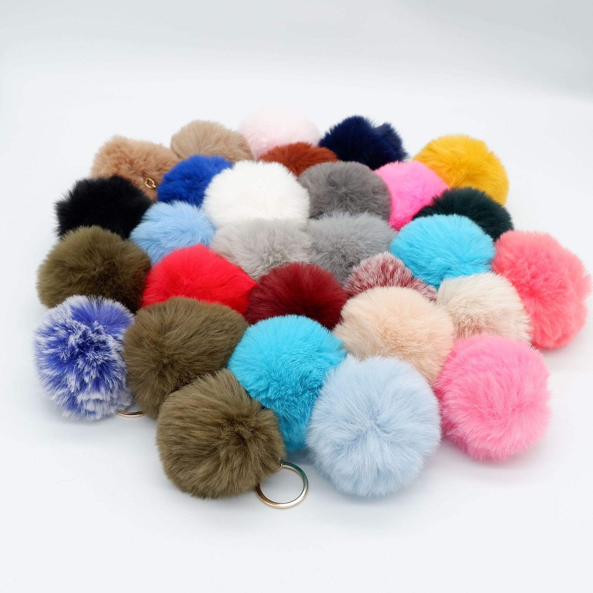 Wholesale Light Pink Color 8cm Plush Fur Ball Keychain Princess Pom Pom Keychain
