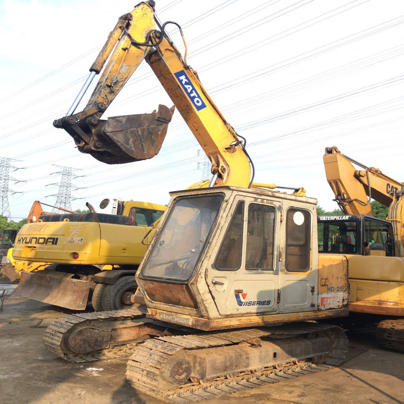 Used Kato HD250 Excavator Original Japan Weight 5T From Shanghai China Honest Supplier for sale