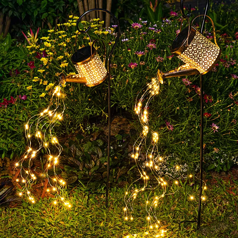 Garden Lights Watering Can Lantern Retro Hanging Metal Lawn Decoration Waterproof Outdoor LED Old Solar Garden Lights For Garden
