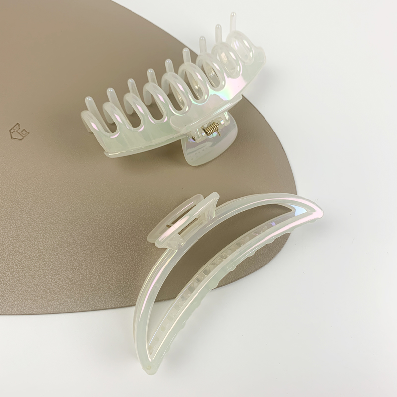 Vershal C1-47 Minimalist Fashion Plastic Hair Clip Translucent Cream Hair Accessories