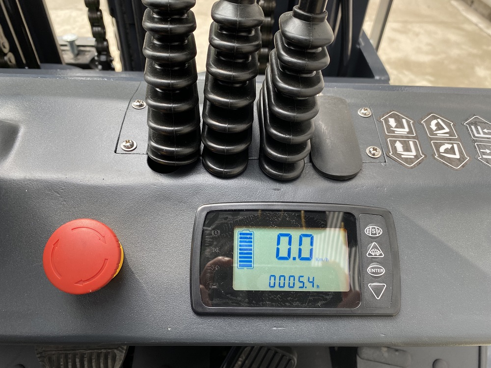 New Series 2.5 Ton Lithium-Ion Forklift Truck 2.5Ton Li-ion Forklift