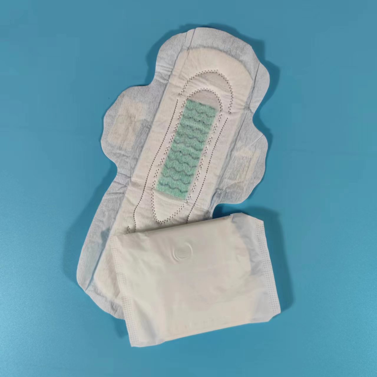 Nice Feminine Hygiene Products Sanitary Napkin Sanitary Pads Day Night Use OEM Brand Wholesale Disposable for Kenya Cotton