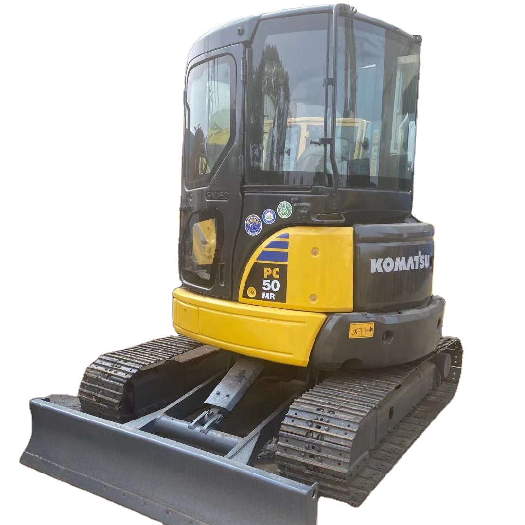 Используются дешевые Японии 5 тонн экскаваторов komatsu pc50 гусеничный экскаватор PC50 в Шанхае