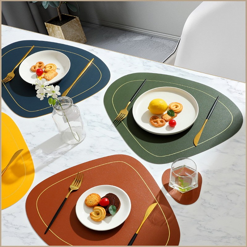 Kitchen Heat-Resistant Waterproof Gold Round PVC Placemat set with coaster