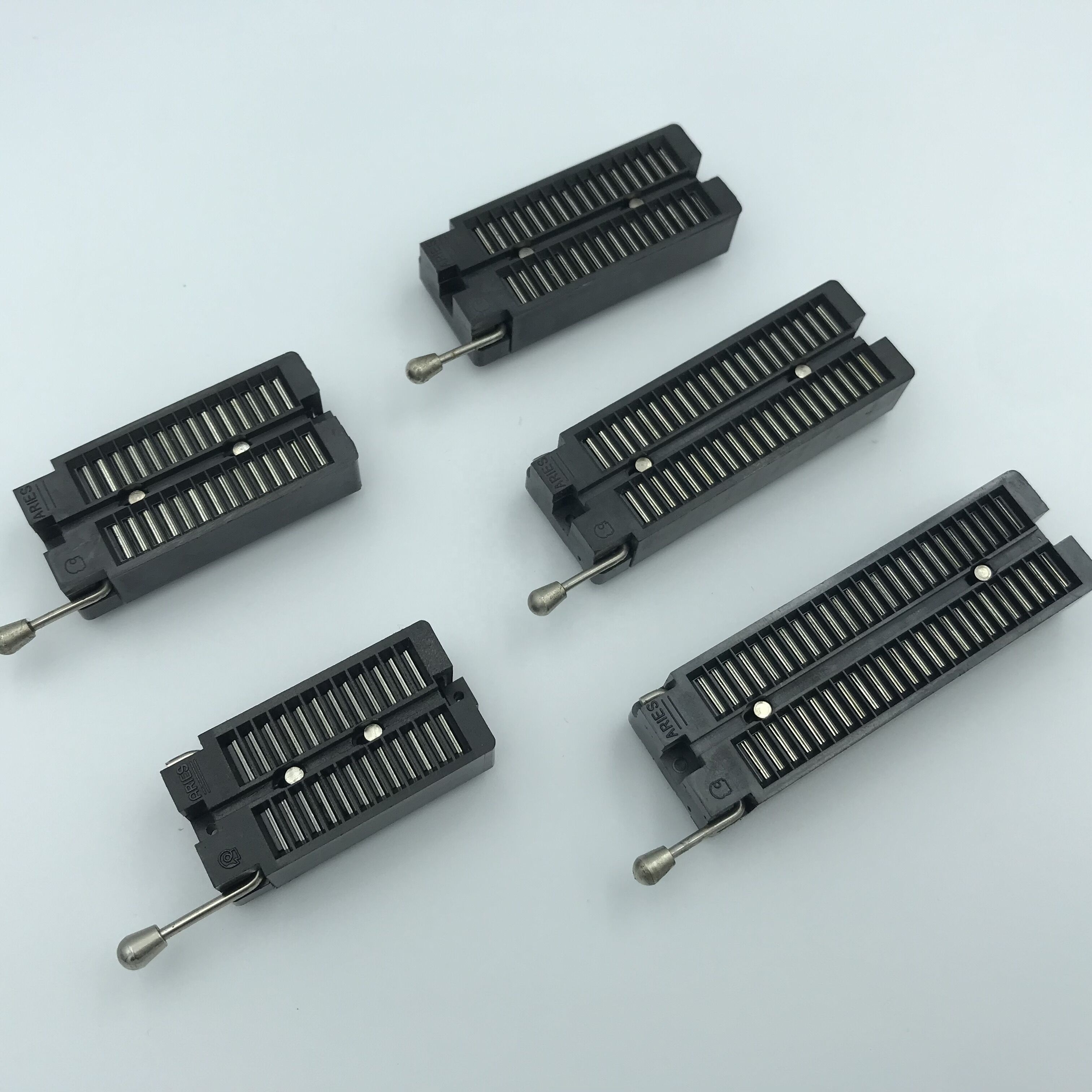 2,54 мм тестовая розетка ZIF IC с круглым штырем черного цвета