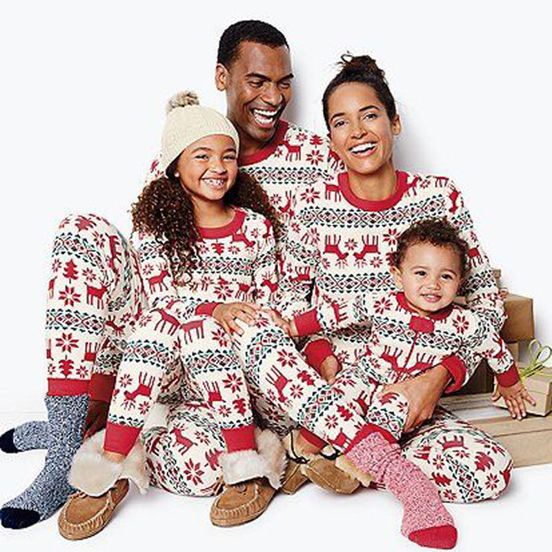 Wholesale Dropshipping Cute Reindeer And Red Color For Christmas Outfits Toddler Family Winter Sleepwear Parent-child Suit