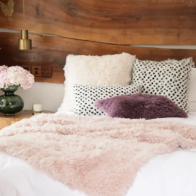 Super Warm Solid Color Living Room Decoration Icelandic Fur Super Soft Throw Blanket