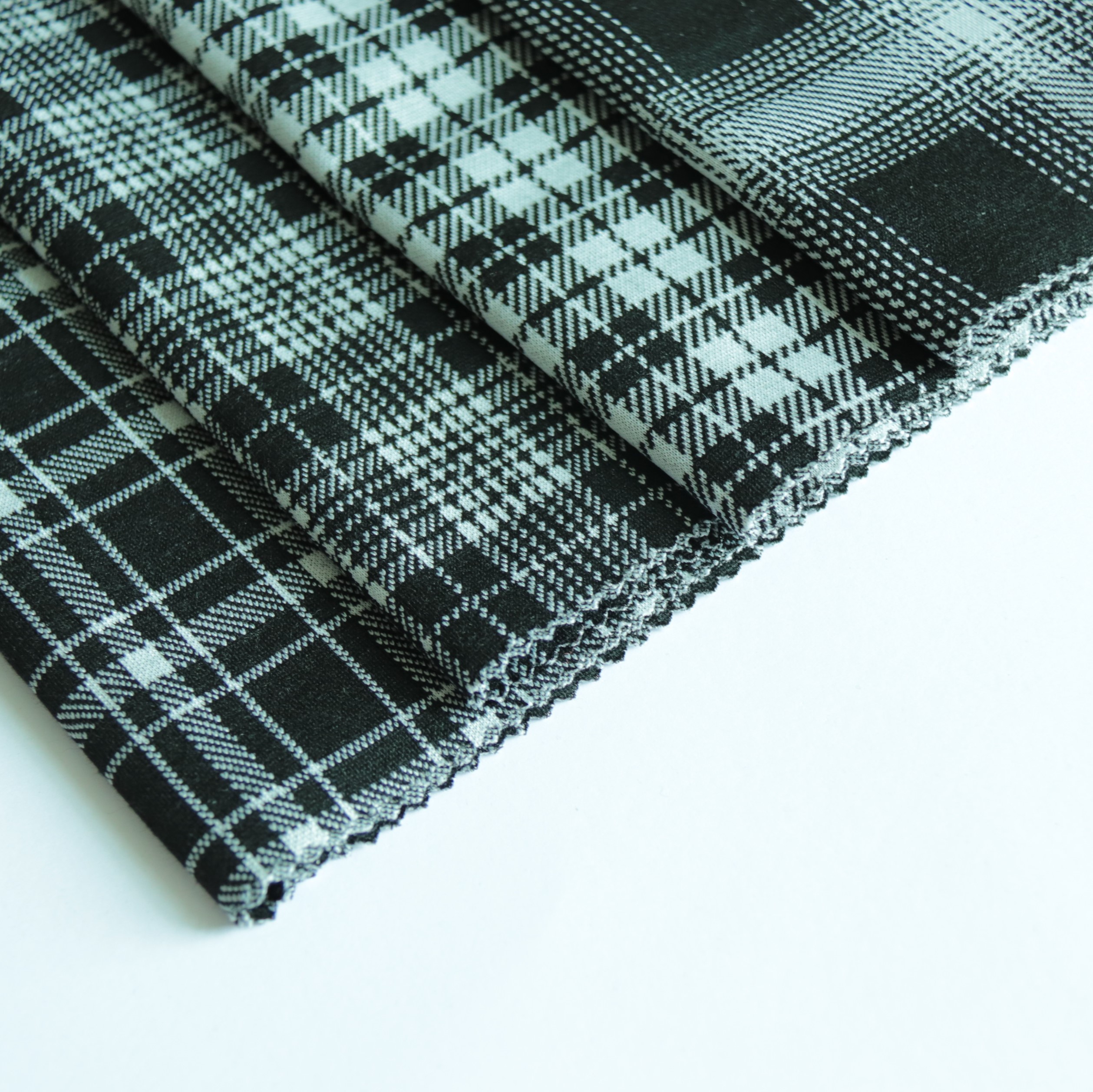 black check fabric plaid yarn dye fabric Classic plaid style English shirt fabric