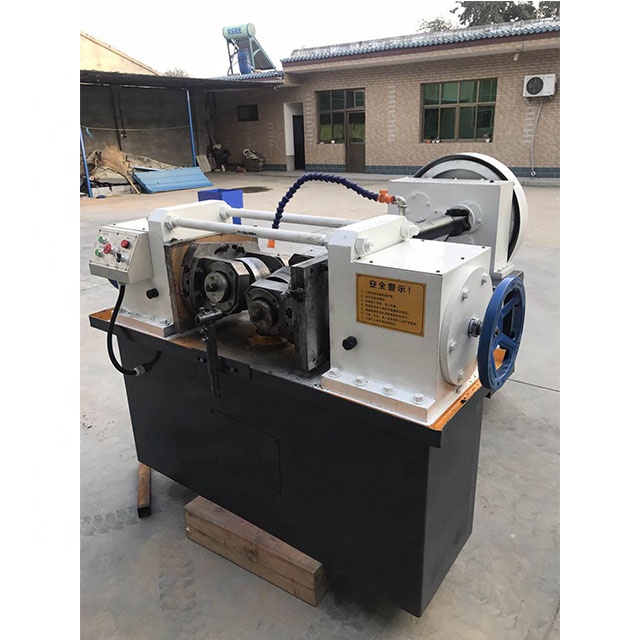 Thread slash straight trapezoidal disposable roll multifunctional screw machine