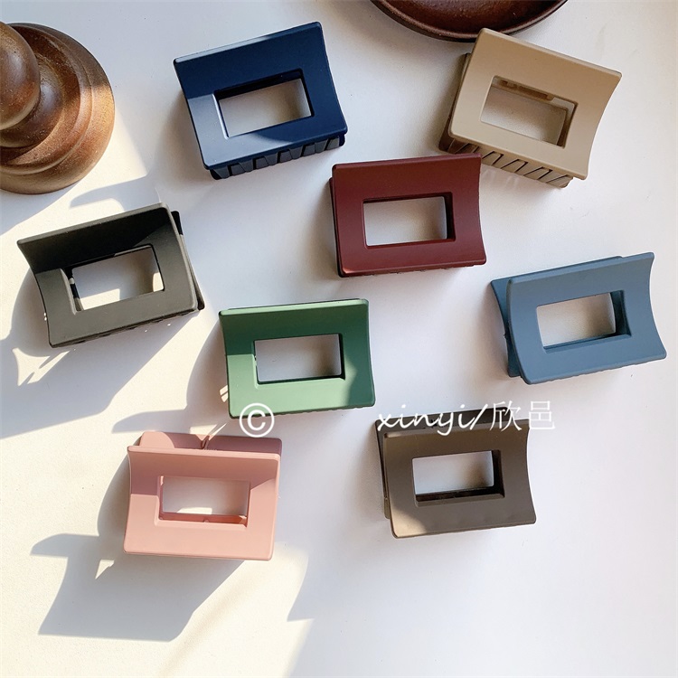 Square Clamp Adult Elegant Hair Jewelry Accessories Butterfly Hair Clips Plastic Solid Color Frosting Women Hair Claw Clip