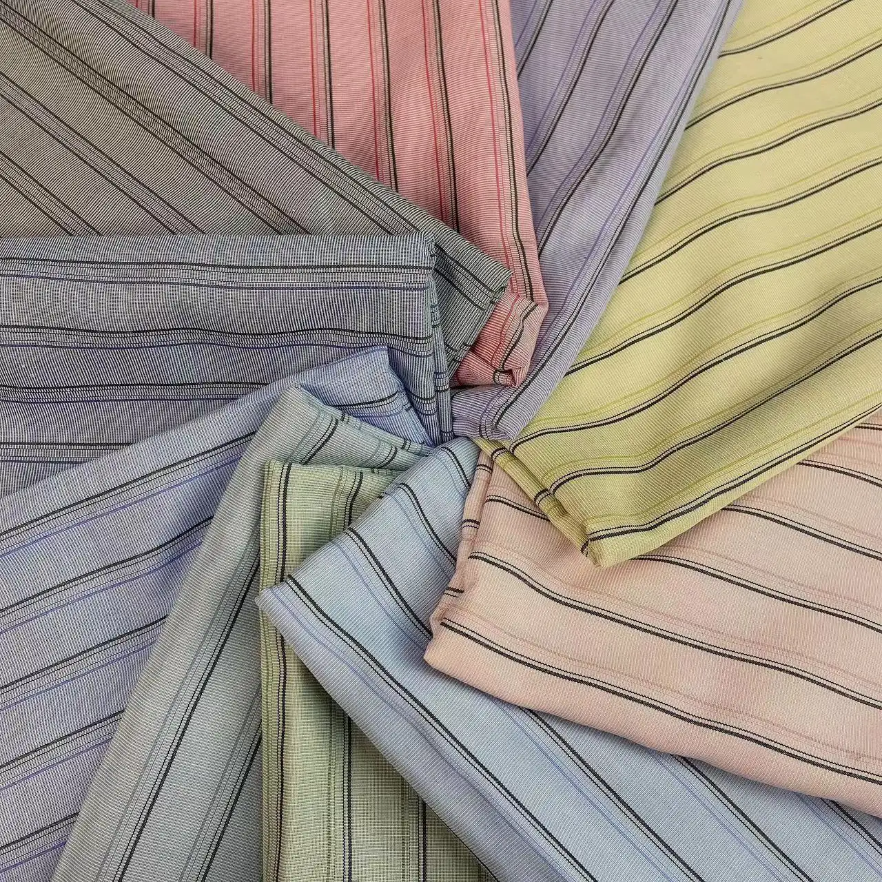Soft Thin Pleated Polyester/rayon Crepe Shirt Fabric For Skirt Dresses Clothing