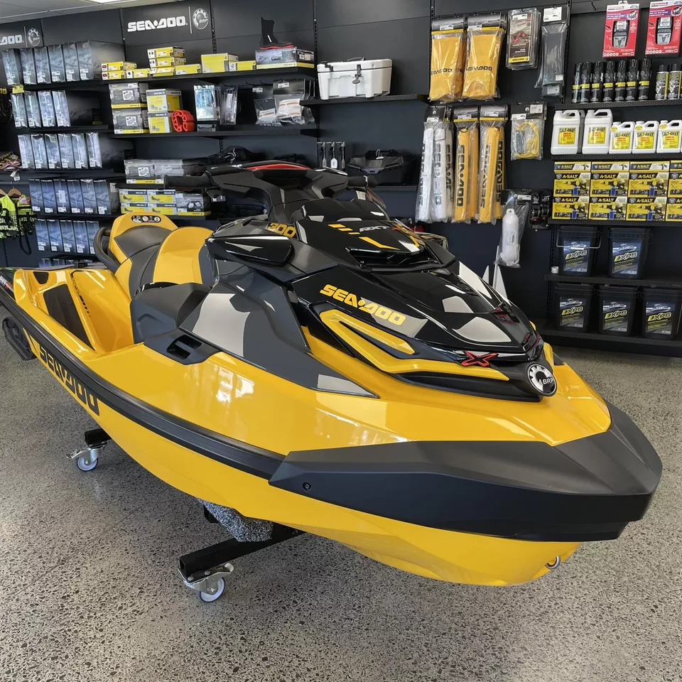 В собранном виде 2022 SeaDoo RXT-X RS300 водные мотоциклы для продажи