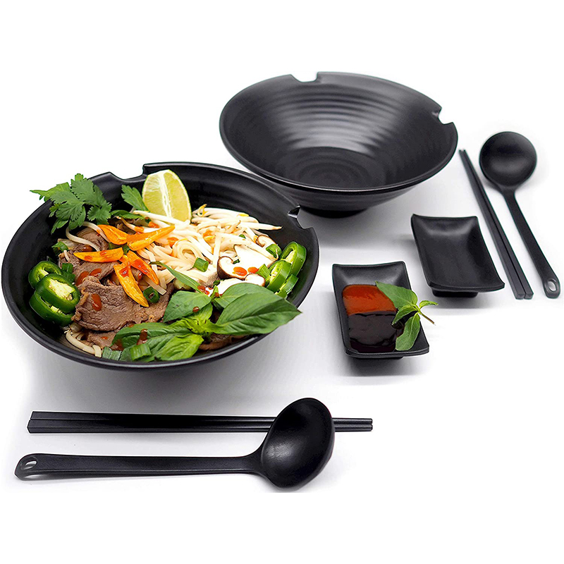 Home Hotel Restaurant Used  Soup Black Melamine Ramen Bowl Set Ceramic Japanese Style With Chopsticks and Ladle Spoons