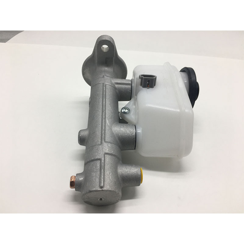 Главный тормозной цилиндр XYAISIN для Toyota AVALON CAMRY OEM 47201-33100 47201-33130 47201-33140 47201-07020 47201-33110