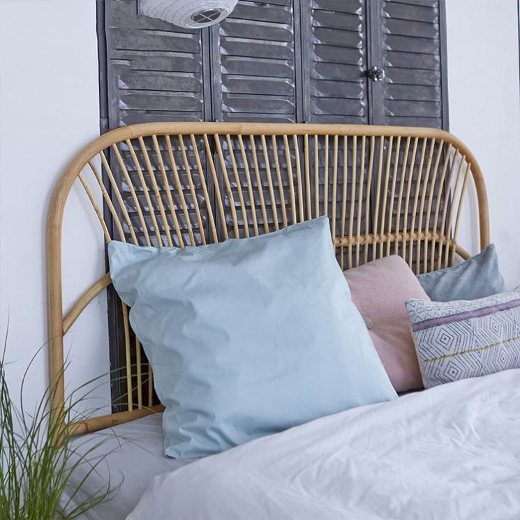 Indonesia Natural Rattan Bed Headboard ModernHotel Homestay Bedroom King Size Rattan Headboard For Sale