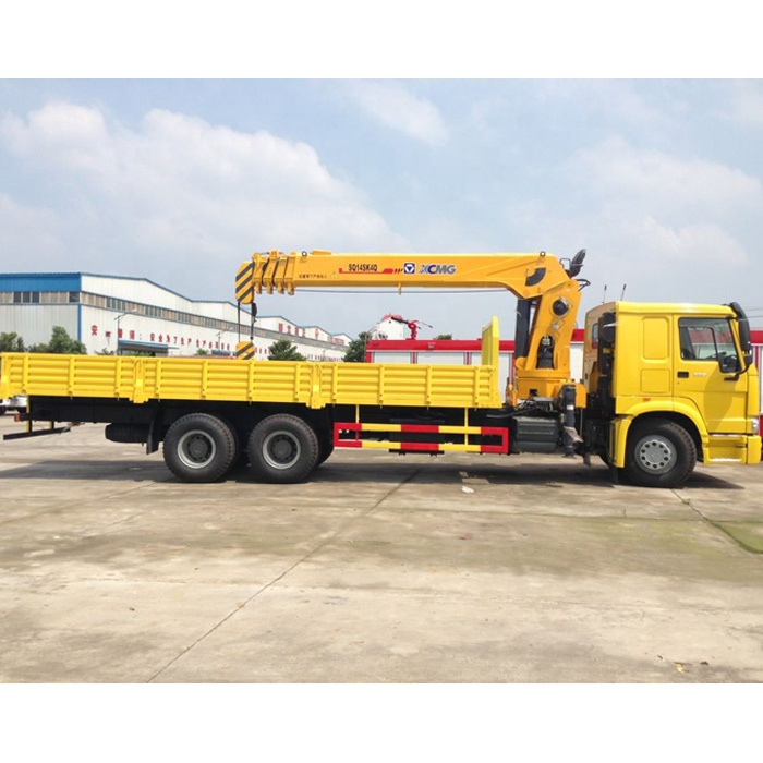 Sinotruk 6x4 Telescoping Boom hydraulic Crane with 10 ton boom truck crane truck-mounted crane